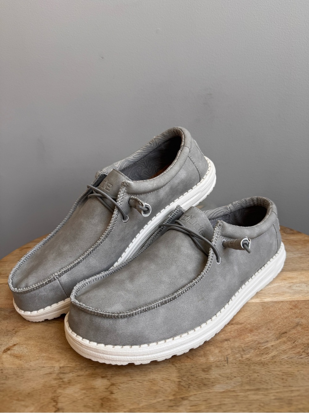 Hey Dude Men's Wally Recycled Leather Silver Birch US Men's US 12 Cork Loafers